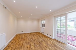 Dining Room- click for photo gallery